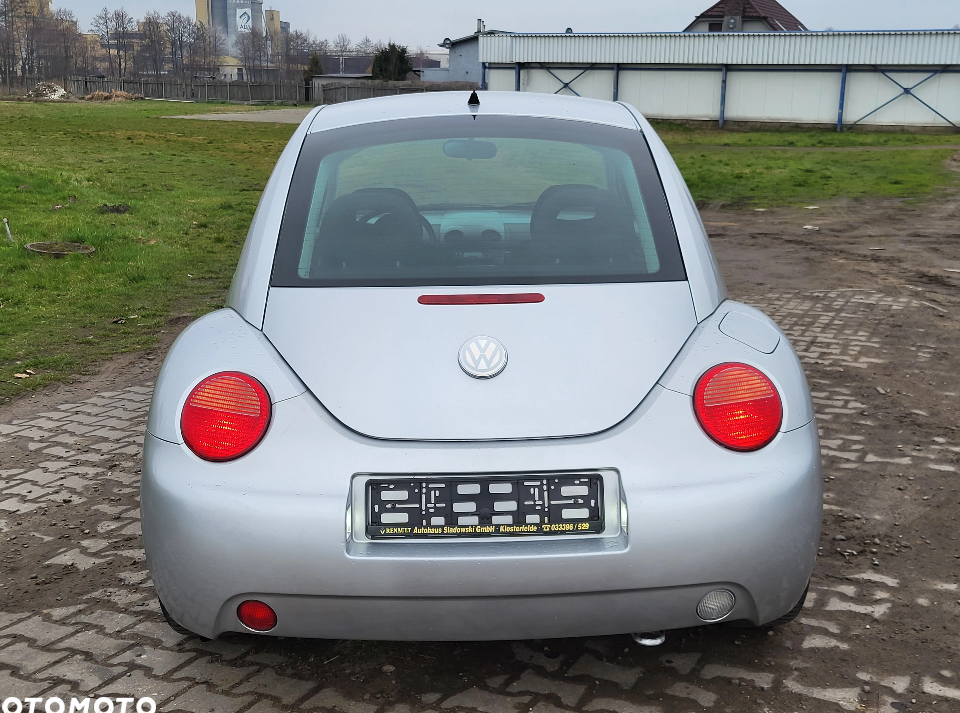 Volkswagen New Beetle cena 6900 przebieg: 165000, rok produkcji 1999 z Połaniec małe 379